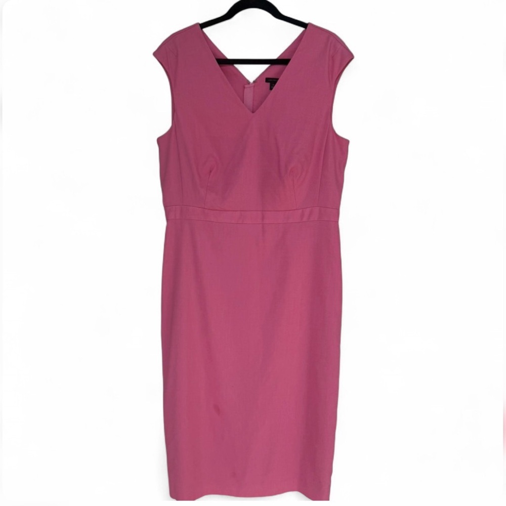 Ann Taylor Classic V-Neck Pink Linen  Midi Dress